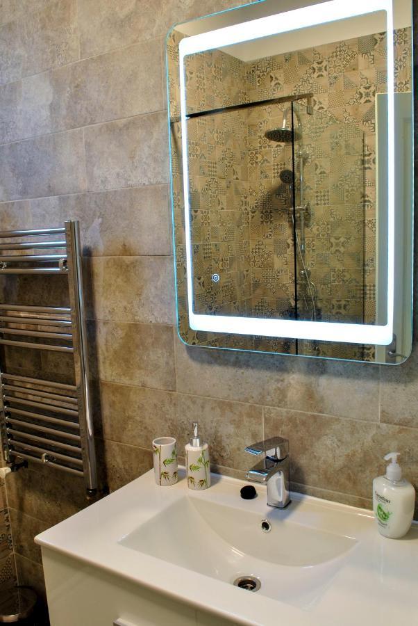 Hostel Pangeea Sibiu Ngoại thất bức ảnh