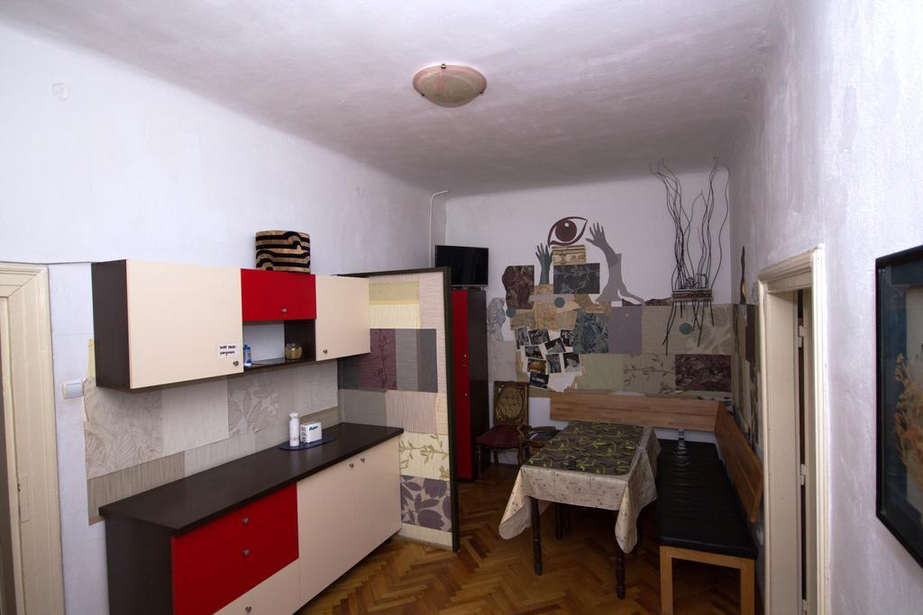 Hostel Pangeea Sibiu Ngoại thất bức ảnh